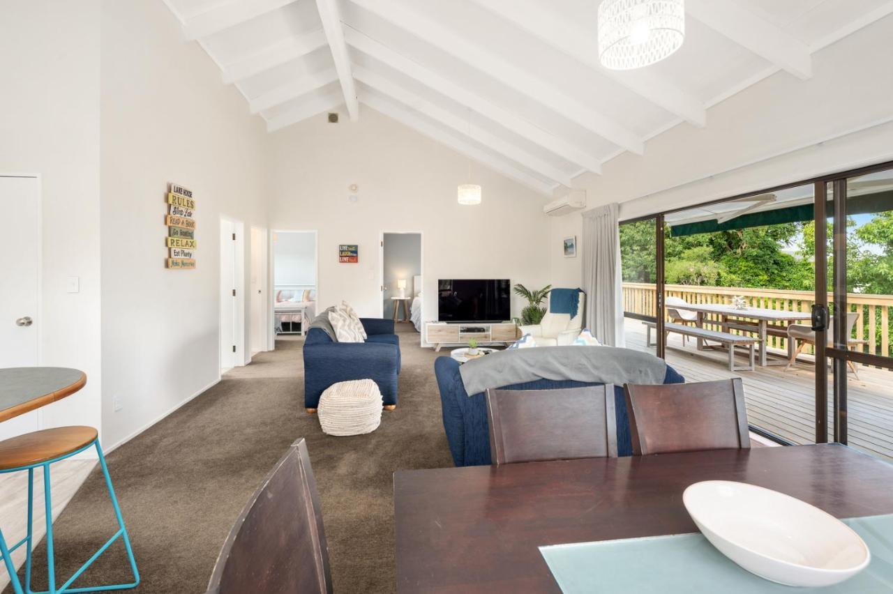 Waitahanui Lake House - Lake Taupo Holiday Home Exterior photo