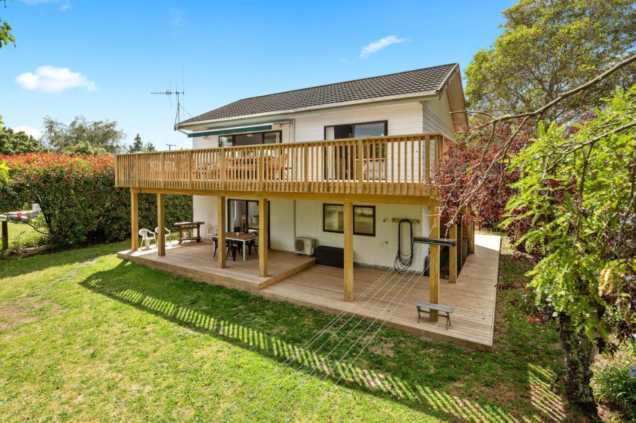 Waitahanui Lake House - Lake Taupo Holiday Home Exterior photo