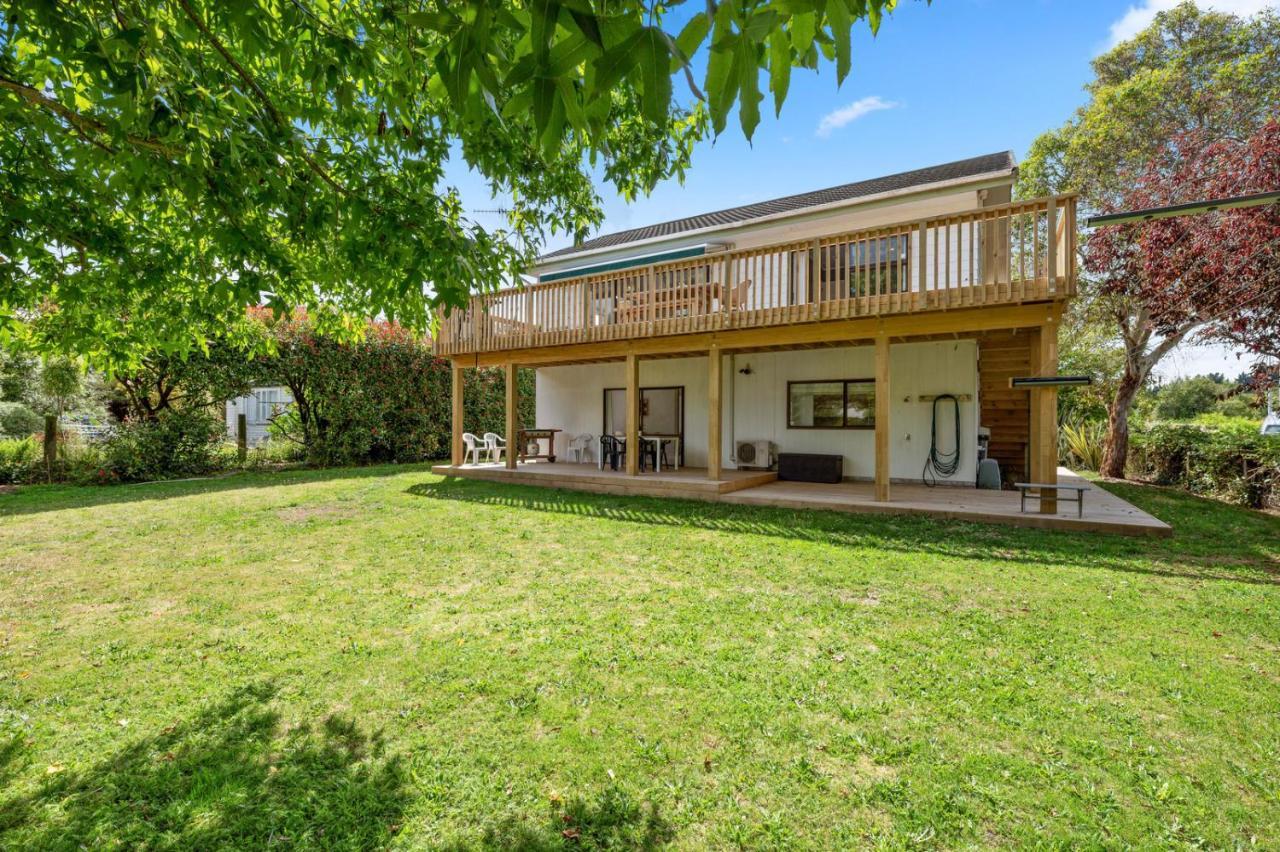 Waitahanui Lake House - Lake Taupo Holiday Home Exterior photo
